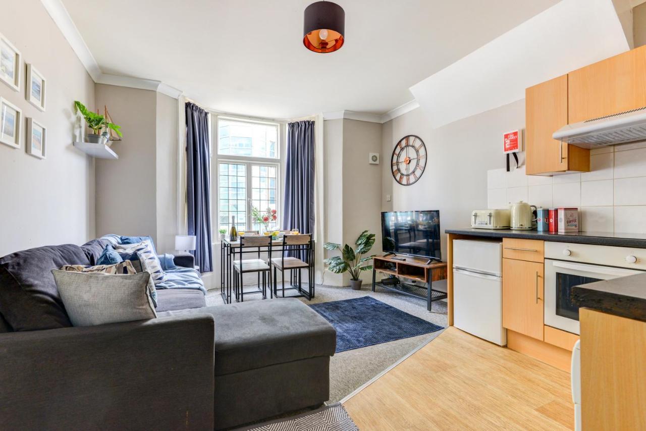 2 Bedroom Apartment - Queens Square Flat 1 ברייטון מראה חיצוני תמונה